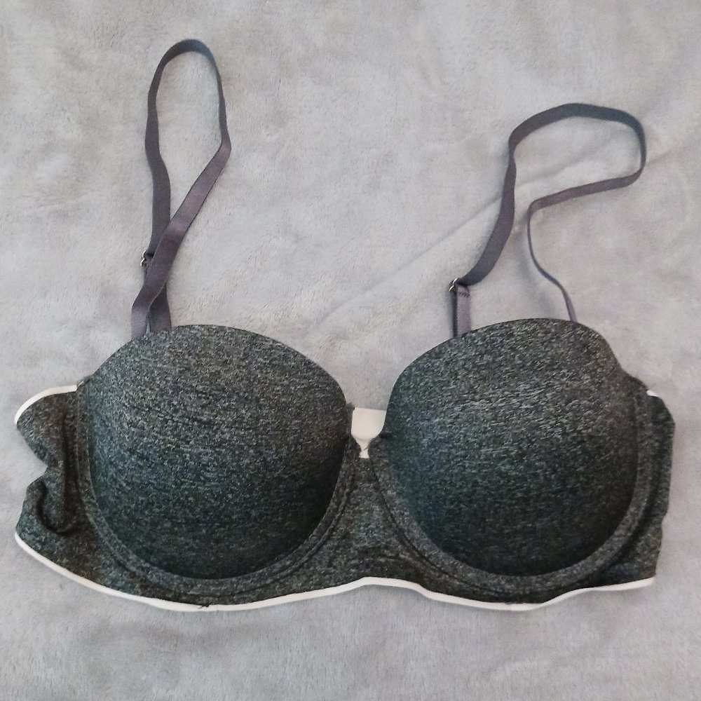 Danskin Convertible Strapless Bra